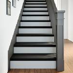 vidaXL Стълбищни стъпала, 8 бр, кафяво-черни, 80x25x2 см, дъб масив (3283026)