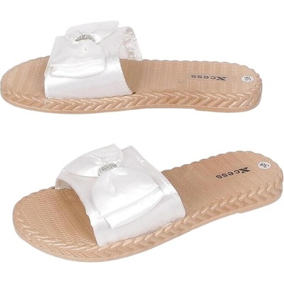 Дамски бели чехли с панделка и камъчета