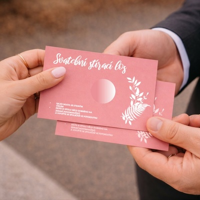 Stírací los ROSE, svatební Varianta: S vlastním textem (+99), Počet kusů: 24 ks