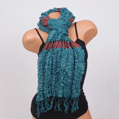 Дамски ефектен шал в петролено с ламе