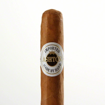 Ashton Classic Magnum Robusto