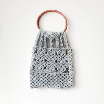 Macramé kabelka světle šedá