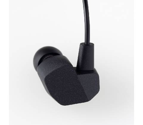 Final Audio A3000