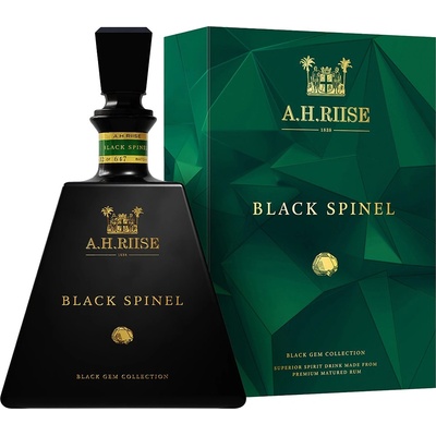 A.H. Riise A.H.Riise Black Larimar 45,2% 0,7 l (dárková kazeta)