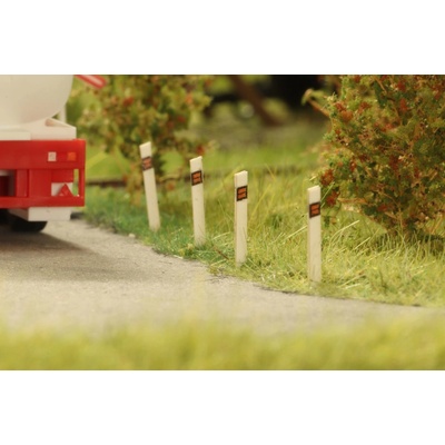 Igra H0 směrové sloupky/patníky k cestě MODEL 201110 – Zboží Mobilmania