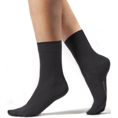 Gina ponožky klasické bezešvé jednobarevné ponožky 82003P tm. šedá