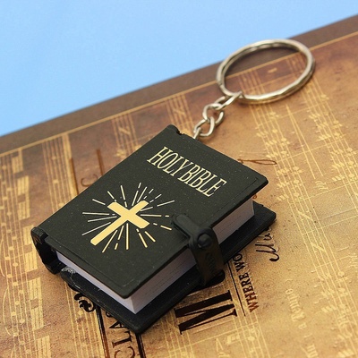 Přívěsek na klíče černá mini bible – Hledejceny.cz
