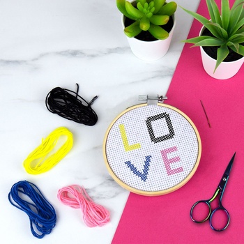 Gift Republic Diy Комплект за Бродиране