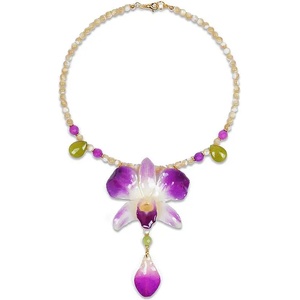 Dannyra Колие с естествена орхидея, седеф, нефрит и кварц Candy Necklace Dannyra Jewels