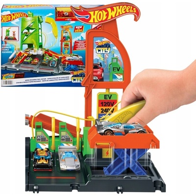 Mattel Hot Wheels Závodní dráha Super stanice s nabíjením a autíčkem 1:64