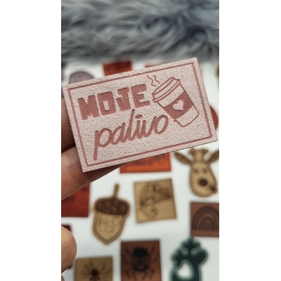 Koženkový štítok MOJE palivo Materiál/farba: Brúsená koženka MODRÁ