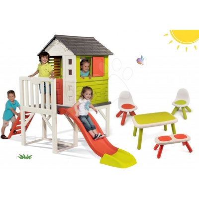 Smoby Set domeček na pilířích Pilings House s 15 m skluzavkou a stůl s lavičkou a dvě židle KidChair
