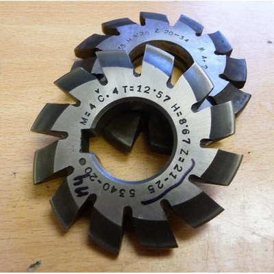 Fréza evolventní (modulová) M 4x20°, z21-25 222510-4,0x20-04
