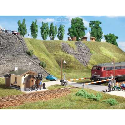 Auhagen H0 Přejezd se závorami 11345