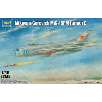 Trumpeter slepovací model Mikoyan Gurevich MIG 19pl Farmer E 1:48