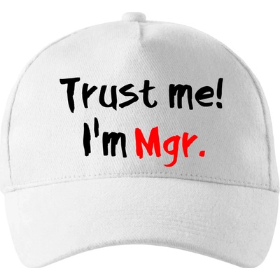 Trust me I´m Mgr. / Ver mi som Magister. so zahnutým šiltom a látkovou sponou Biela