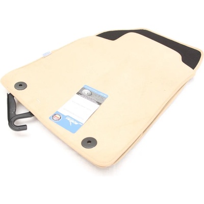 Petex Мокетни стелки за OPEL Vectra C (2004-2008) - бежов (131441609)