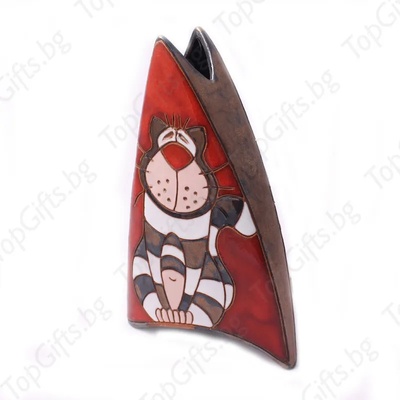 Керамична ваза червена с котка