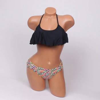 Image 1 of Ефектен дамски бански в черен и шарен десен - чашка В