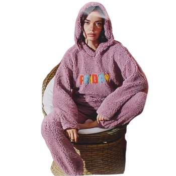 Image 1 of Дамски пухкав комплект в лилаво с надпис в свежи цветове