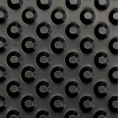 Fólie nopová Linop 08-D 400 výška nopu 8 mm černá – 0,5×20 m – Sleviste.cz