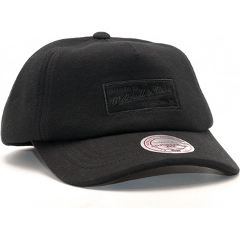 Mitchell & Ness Throwback Black Snapback černá černá