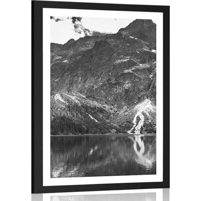 Plakát s paspartou Mořské oko v Tatrách v černobílém provedení - 30x45 black