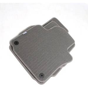 CarMart Мокетни стелки за Vw Golf 5 / Golf 6 / Jetta (2005-2011) сиви с кръгли щипки