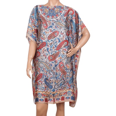 Туника за плаж в бяло с цветни орнаменти