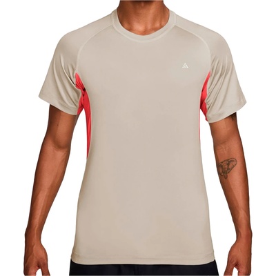 Nike Мъжка спортна тениска Nike ACG Wildsee Dri-FIT Short-Sleeve Base Layer Sport shirt - Light Orewood Brown / Light Crimson / Summit White (216-9116-0311)