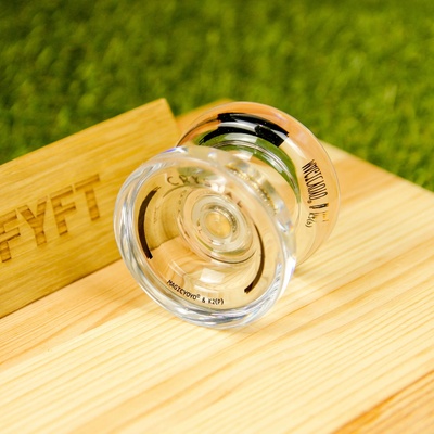 Crystal K2 MagicYoyo plastové freestyle yoyo Barva 8