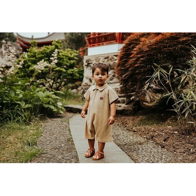 Donsje Бебешки памучен къс гащеризон Donsje Adriaen Playsuit Red Panda (3035602)