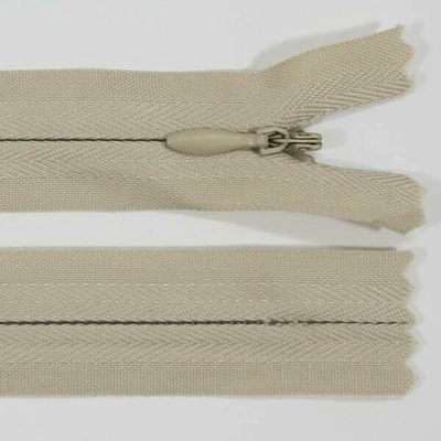 Zip skrytý 3mm délka 50cm, barva 307