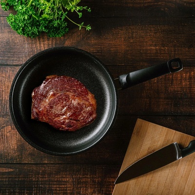 Fissler Adamant Premium nepřilnavá pánev 28 cm