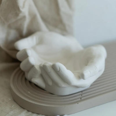 Svetluša Ruky 15 cm x 14 cm