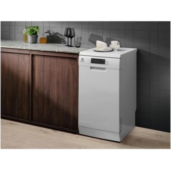 Image 1 of Electrolux ESG42310SW