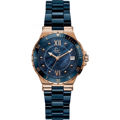 GUESS Y42003L7