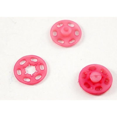 Plastový patentiek - staroružová - priemer 1,8 cm