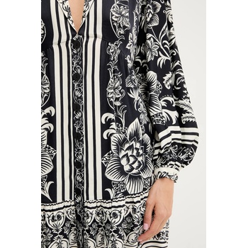 Farm Rio Рокля Farm Rio в черно къса със стандартна кройка 340564 (340564)