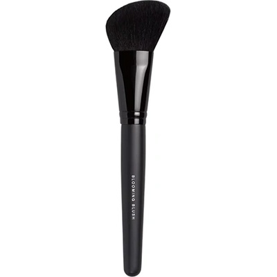 BareMinerals Blooming Blush Brush четка за руж за жени 1 бр