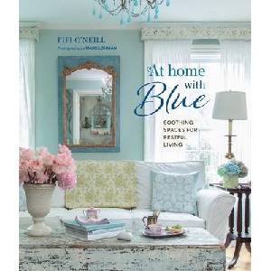 At Home with Blue: Soothing Spaces for Restful Living (ISBN: 9781800654600)