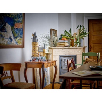 Image 1 of LEGO® Harry Potter™ - Hogwarts Castle: The Main Tower (76454)