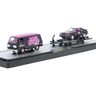 M2 Machines Ford Econoline Delivery Van 1965 + přivěs + Ford Mustang GT 1988 1:64