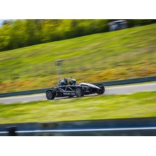 Superrýchla jazda na vozidle Ariel Atom na Slovakia Ringu