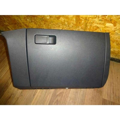 kastlík spolujezdce VW Polo VI 2G0 2G1857101 2G1857097F 82V