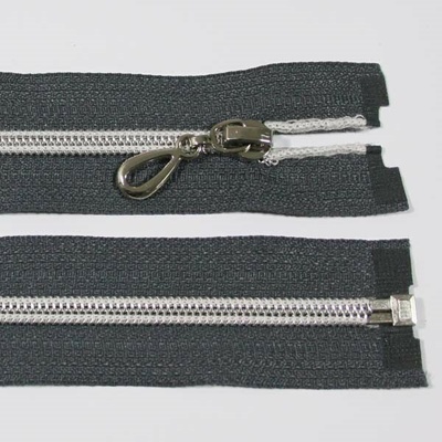 Zip spirálový 6mm délka 75cm, barva 312 (dělitelný) se stříbrnými zoubky