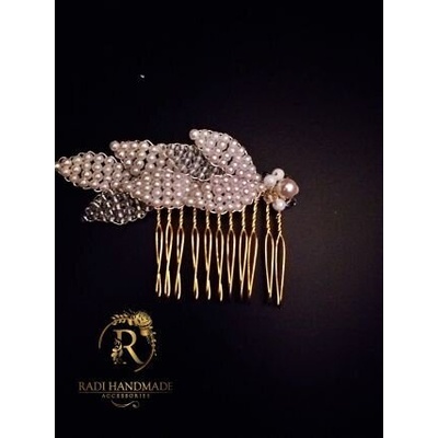 Radi handmade Гребенче с бели перли листа (541)