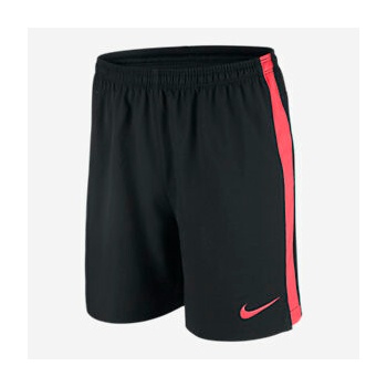 Nike Squad Strike