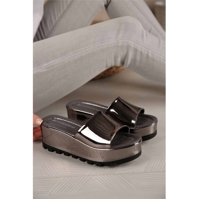 Moda Trend Дамски чехли с висока подметка - Платина 299526 (299526_Platinum)