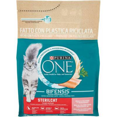 Purina ONE pre sterilizované mačky s obsahom lososa 2,8 kg